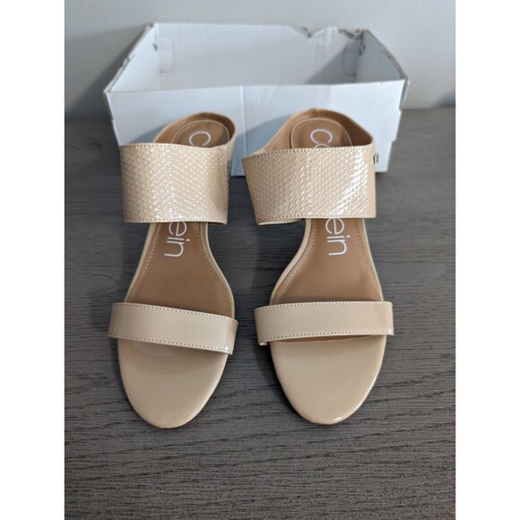 CALVIN KLEIN NEW Women Lorinda Snakeskin Embossed Heel Tan Size 9.5 - Picture 2 of 8